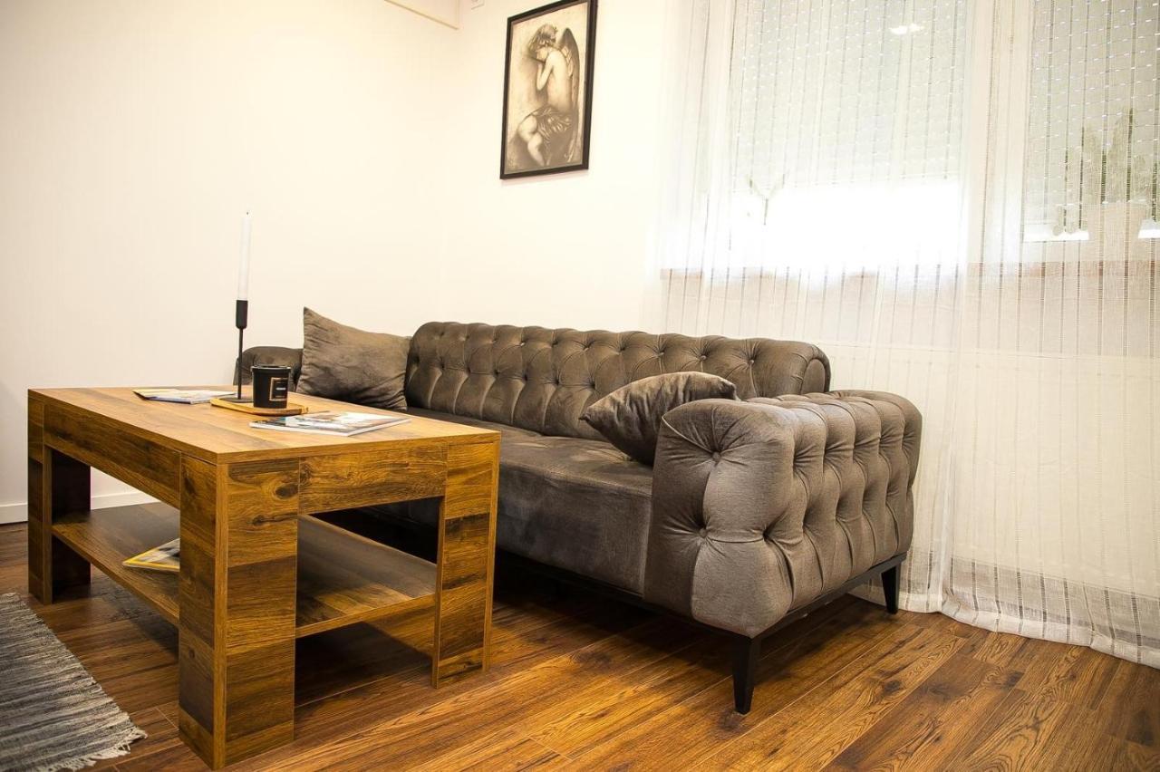 סלאבונסקי ברוד Studio Apartman Avenija *** מראה חיצוני תמונה
